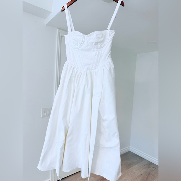 HOUSE OF CB 'Kelly' White Corset Midi Sundress size M/ Cup A-C NWOT - Picture 3 of 8